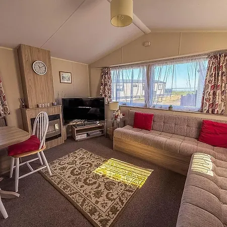 Lovely 6 Berth Caravan With Side Decking On Pakefield Holiday Park Ref 68032B Лоустофт Экстерьер фото